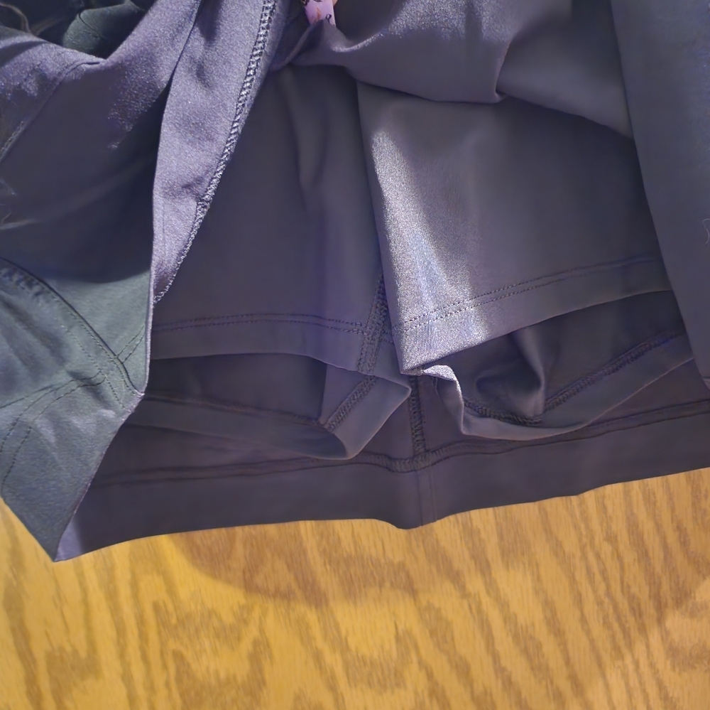 Black skort - Picture 2 of 4